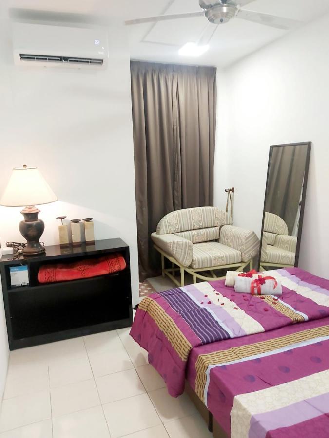 Islamic Homestay Apartment Kundang, Rawang Exterior photo