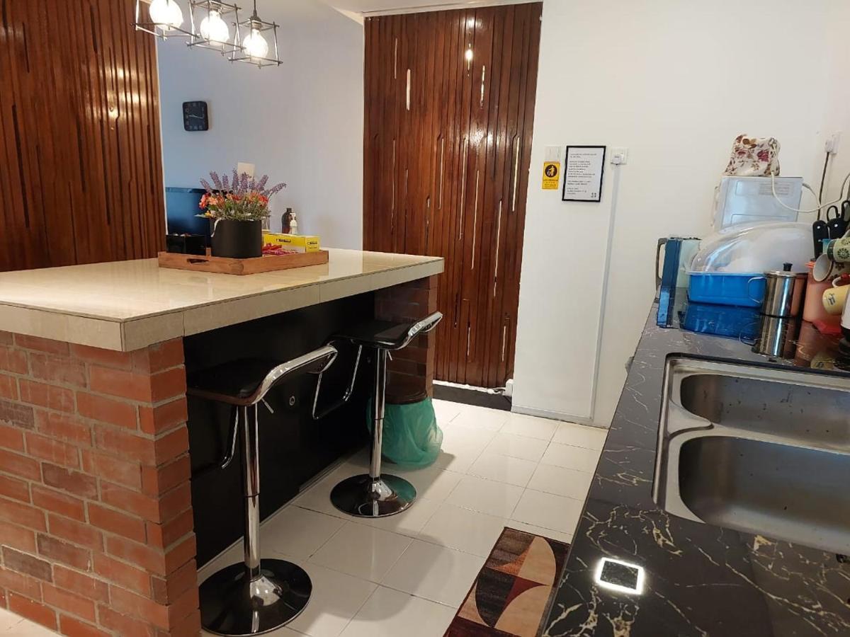 Islamic Homestay Apartment Kundang, Rawang Exterior photo